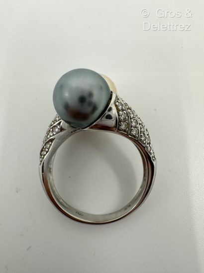Bague « Toi et Moi » croisée en or gris 750...