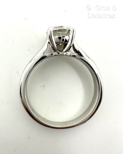 Travail français
Solitaire en or gris 750...