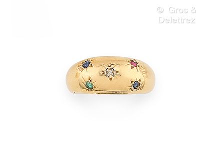 Bague jonc bombée en or jaune 750 millièmes,...
