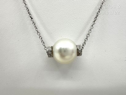 Collier en or gris 585 millièmes à maille...