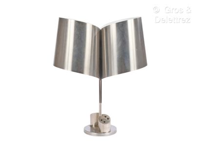 Henri MATHIEU (20th)
Lamp with curved metal...