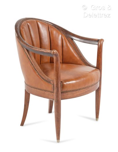 MERCIER FRERES, attribué à
Fauteuil en bois...