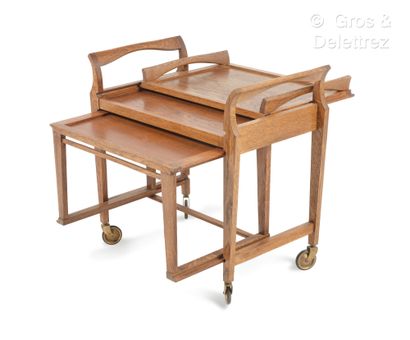 Travail anglais vers 1950
Table desserte...