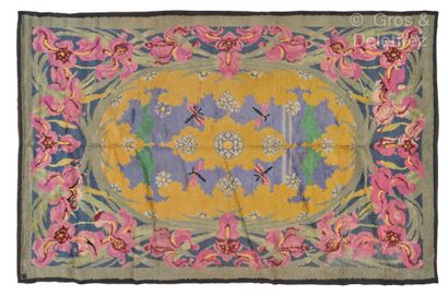 VENDU SUR DESIGNATION/// Travail 1925
Tapis...