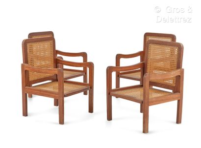 Travail 1960
Suite de quatre fauteuils en...