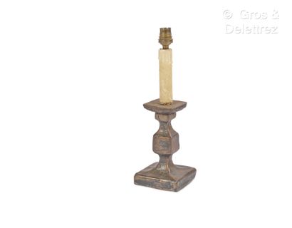 Brutalist work
Cast-iron lamp.
Signed with...