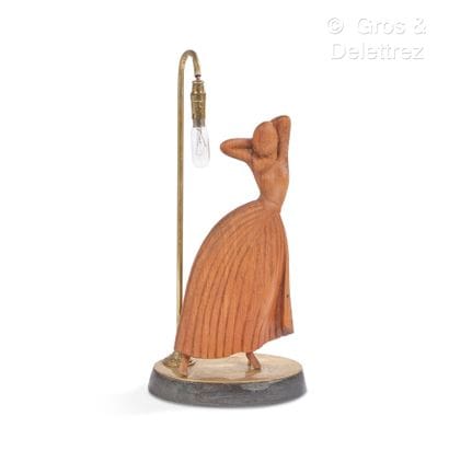 Karl HAGUENAUER (1898-1956)
Lampe en bois...