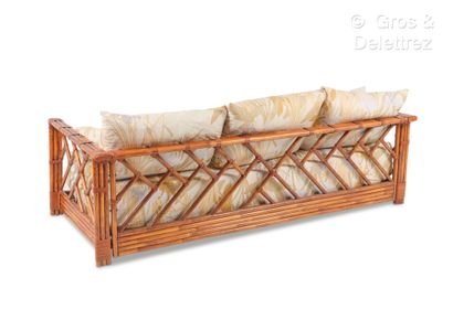 MAUGRION EDITEUR
Four-seat rattan sofa that...