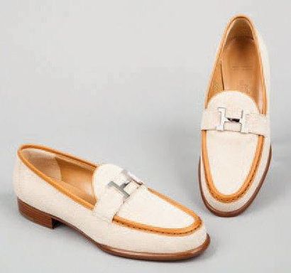 HERMES Paris made in Italy
Paire de mocassins...