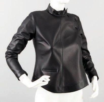 HERMES Paris
Veste en cuir marron d'inspiration...