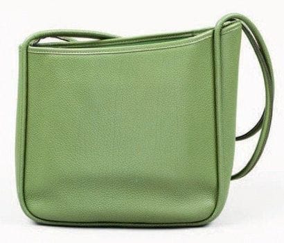 HERMÈS Paris made in France
Sac à l'épaule...