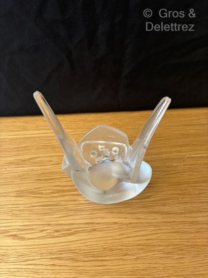 Marc LALIQUE (1900-1977) pour LALIQUE FRANCE
Sylvie
Pique-fleurs...