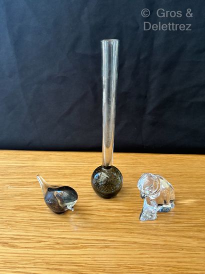 Travail moderne 
Lot en verre et cristal...