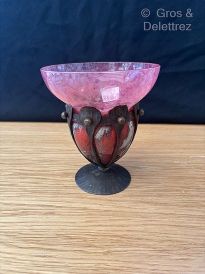 Charles SCHNEIDER (1881-1953)
Vase en verre...