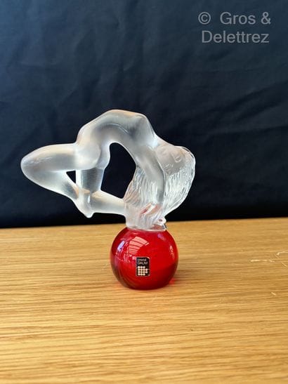 DAUM FRANCE
Acrobate 
Presse-papier en cristal...