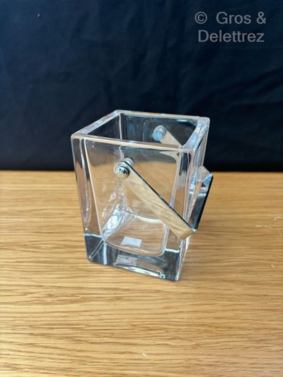 CRISTAL DE SEVRES 
Seau à glaçons quadrangulaire...
