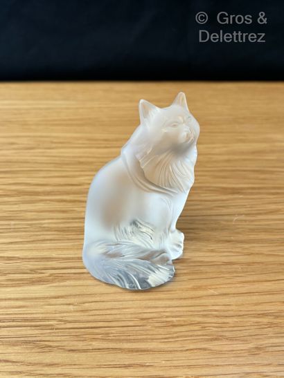 LALIQUE FRANCE 
Chat assis
Presse-papier...