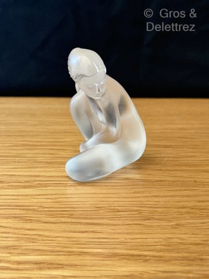 LALIQUE FRANCE 
Vénus 
Presse-papier en cristal...