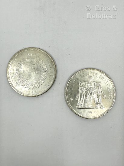 Lot de 26 pièces de 50 FRF Hercule en argent...