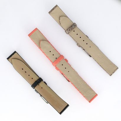 POIRAY 
Lot de trois bracelet en cuir de...