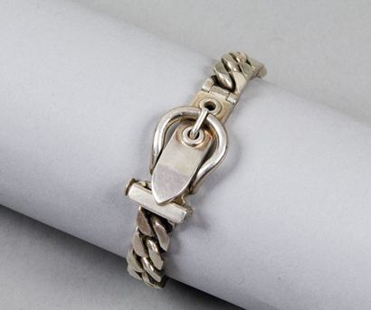 HERMES Paris
*Bracelet «ceinture» en argent,...