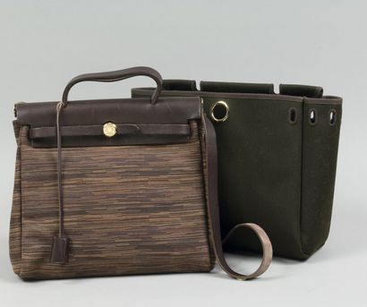 HERMÈS Paris made in France
*Sac « Herbag...