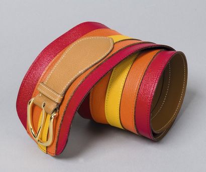 HERMÈS Paris made in France
*Large ceinture...