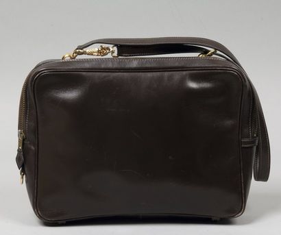 HERMÈS Paris made in France
*Pochette en...