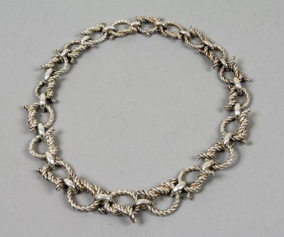 HERMES Paris
*Tour de cou en argent en chute,...