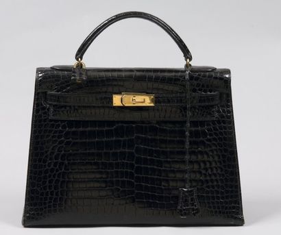 HERMÈS Paris made in France
*Sac « Kelly...