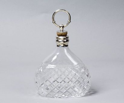 HERMES Paris
*Carafe à liqueur en cristal...
