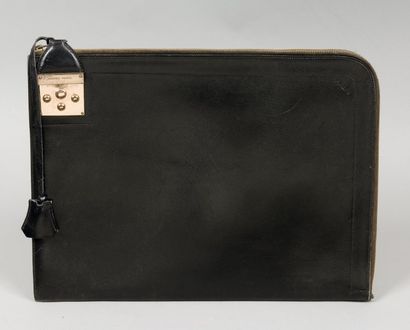 HERMES Paris
*Porte document en box marron,...