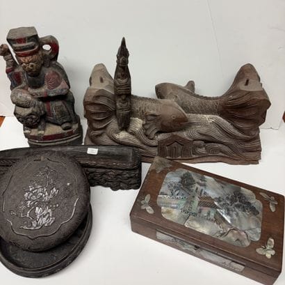 Chine, Vietnam et Birmanie
Lot en bois et...