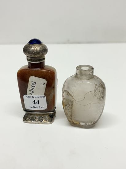 Chine, XIXe
Deux flacons tabatière l'un en...