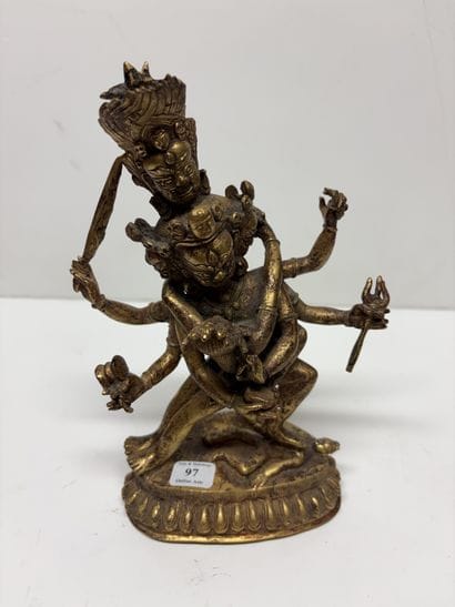 Chine-Tibet, XXe
Statuette en bronze doré...