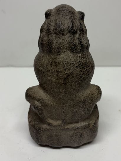 Chine, XVIIe siècle
Sculpture en pierre patinée...
