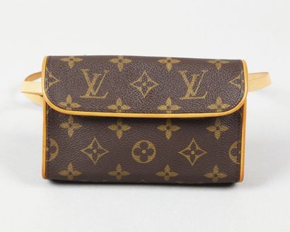 LOUIS VUITTON
Pochette ceinture «Twin» 16cm...