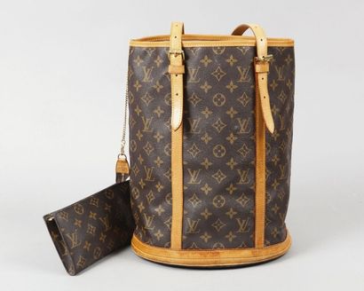 LOUIS VUITTON
Sac «Bucket» 27cm en toile...