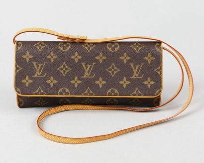 LOUIS VUITTON
Pochette «Florentine» 24cm...