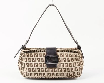 FENDI
Sac 28cm en toile siglée beige et marron,...