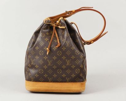 LOUIS VUITTON
Sac «Noé» grand modèle en toile...