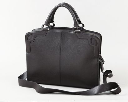 CARTIER
Attaché case 42cm en cuir grené noir,...