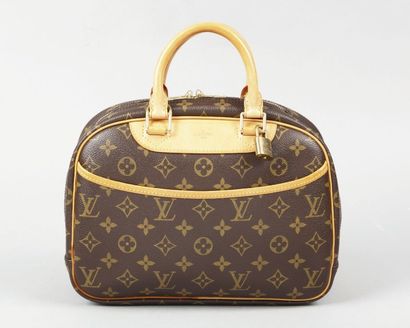 LOUIS VUITTON
Sac «Deauville» 27cm en toile...