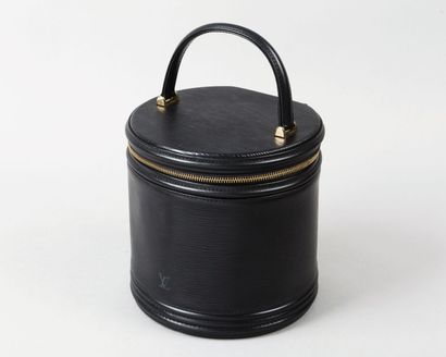LOUIS VUITTON
Vanity en cuir épi noir, fermeture...