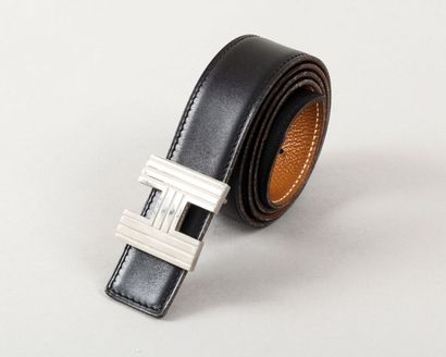HERMÈS Paris made in France
Ceinture réversible...