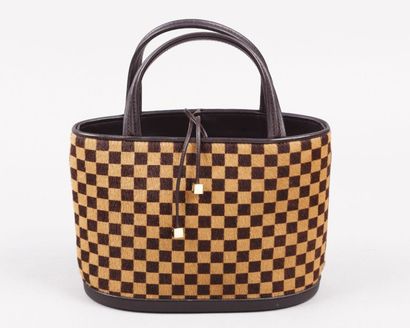 LOUIS VUITTON
Mini sac «Impala» 20cm en poulain...