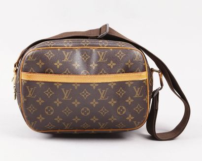 LOUIS VUITTON
Sacoche «Reporter» 26cm en...