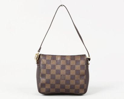 LOUIS VUITTON
Pochette accessoire en toile...