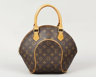 LOUIS VUITTON
Sac «Ellipse» petit modèle...