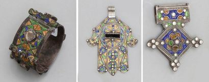 Bracelet, et deux pendentifs, Maroc, Anti...